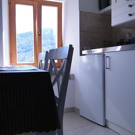 Heritage Apartments Kyra & Fox In Pitve, Hvar Luaran gambar
