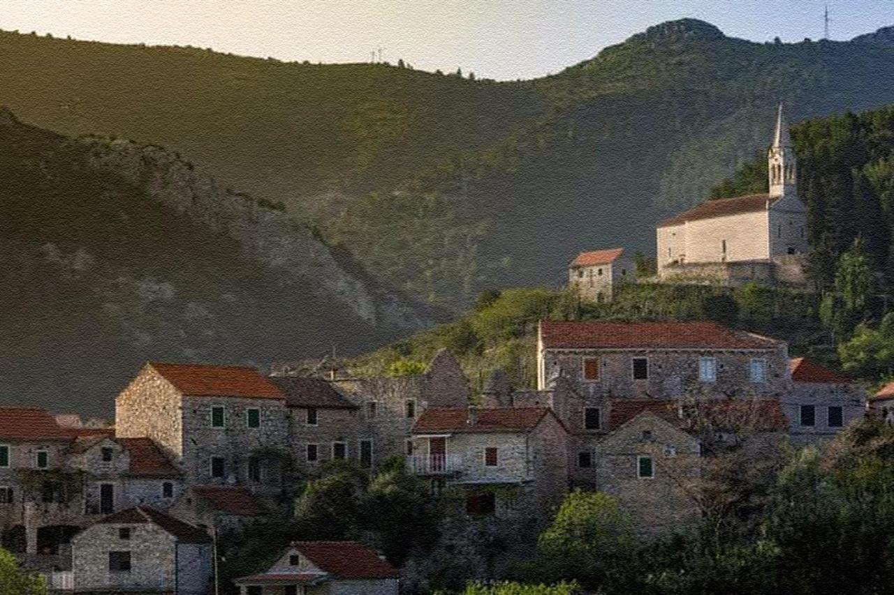 Heritage Apartments Kyra & Fox In Pitve, Hvar Luaran gambar