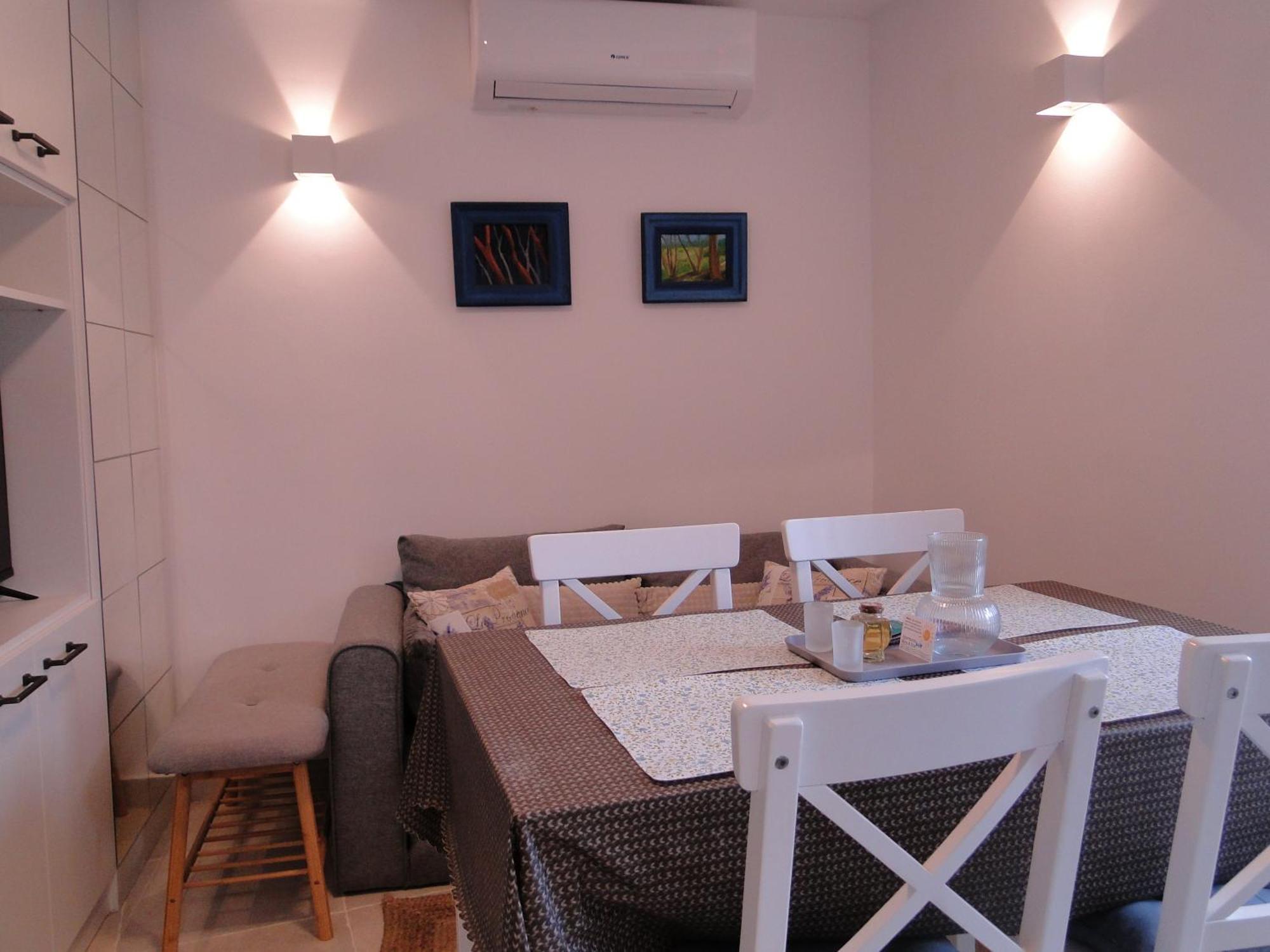 Heritage Apartments Kyra & Fox In Pitve, Hvar Luaran gambar