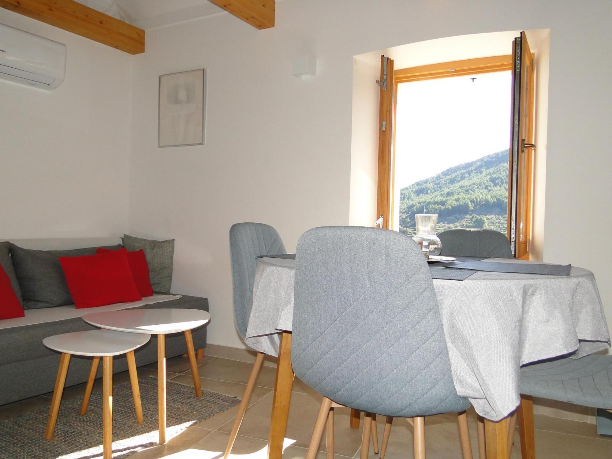 Heritage Apartments Kyra & Fox In Pitve, Hvar Luaran gambar