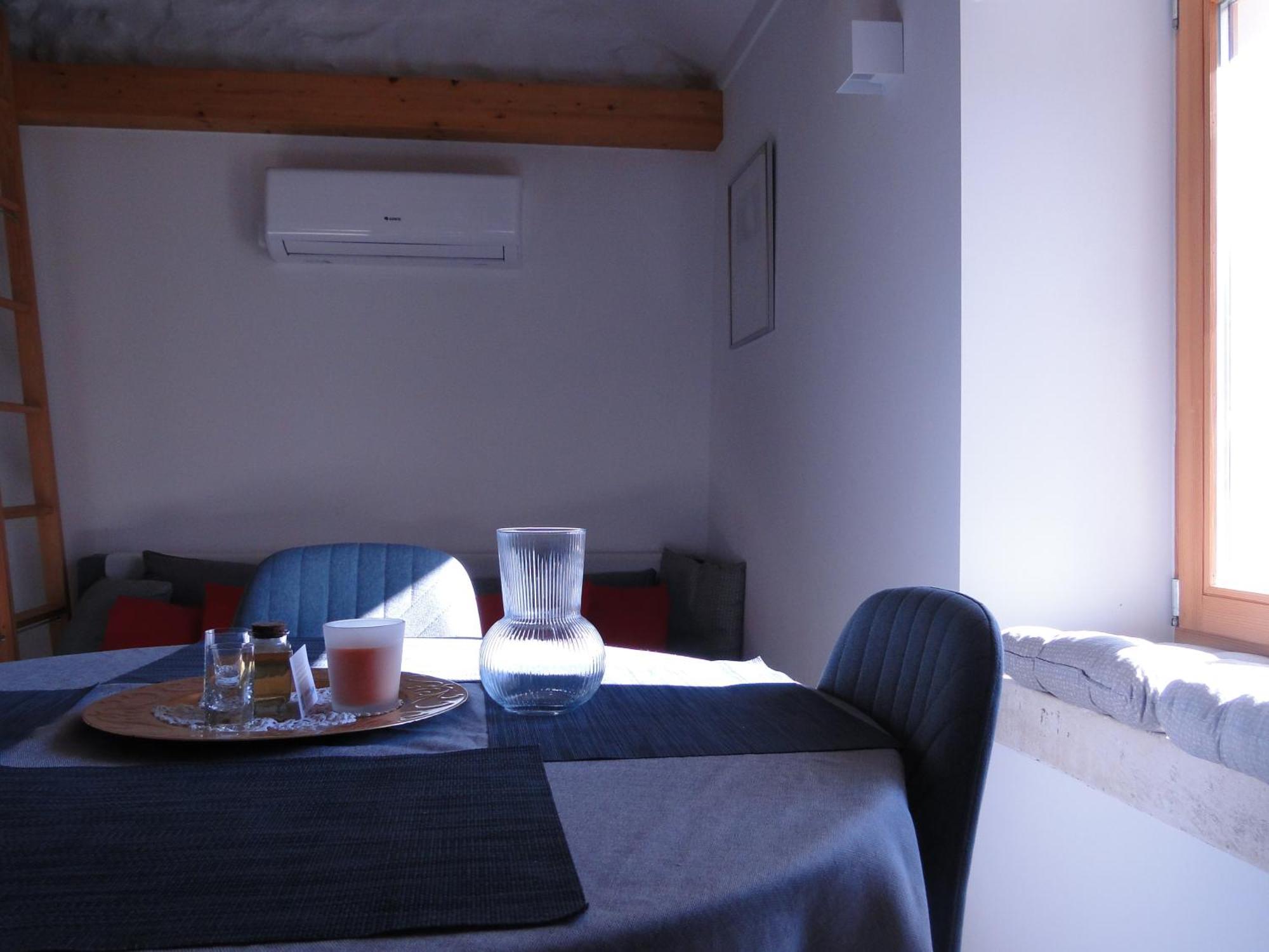 Heritage Apartments Kyra & Fox In Pitve, Hvar Luaran gambar